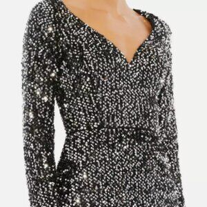 MAC DUGGAL (232) 26445 LONG SLEEVE SEQUIN BLACK SILVER GOWN size 8